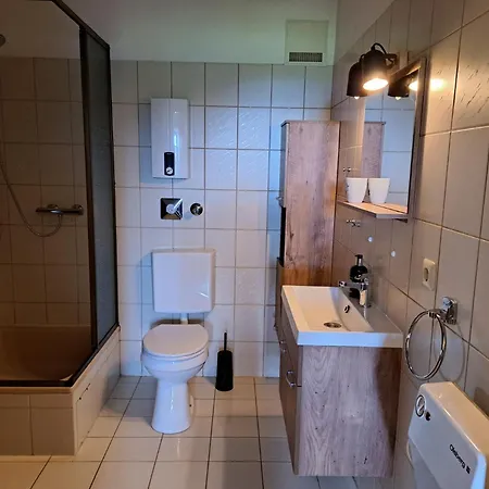 Neuastenberg Apartment *